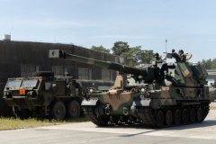 Przygotowania do defilady z okazji Święta Wojska Polskiego