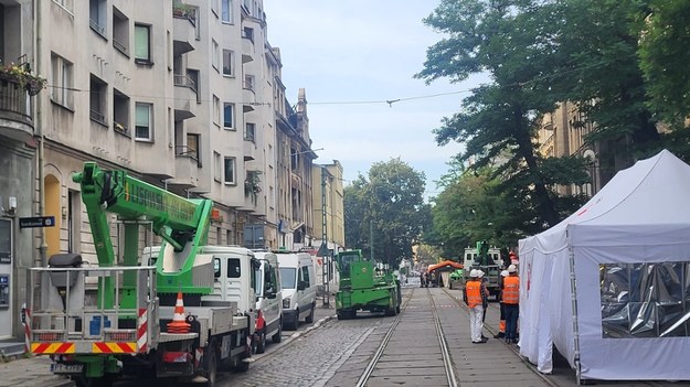 Przygotowania do rozbiórki kamienicy /Beniamin Piłat /RMF24