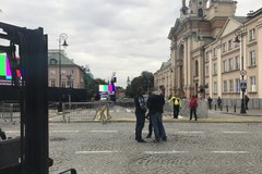 Przygotowania do wizyty Trumpa na pl. Krasińskich