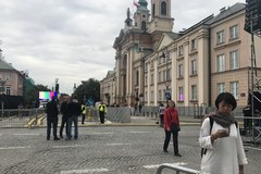 Przygotowania do wizyty Trumpa na pl. Krasińskich
