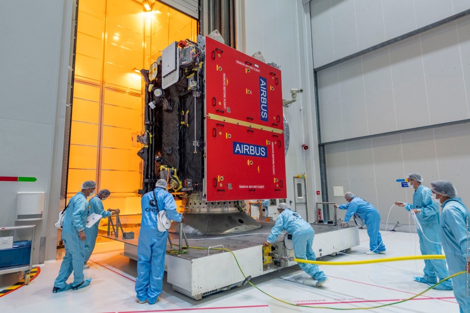 Przygotowywanie sondy Jupiter Icy Moon Explorer. /Polska Agencja Kosmiczna /Facebook