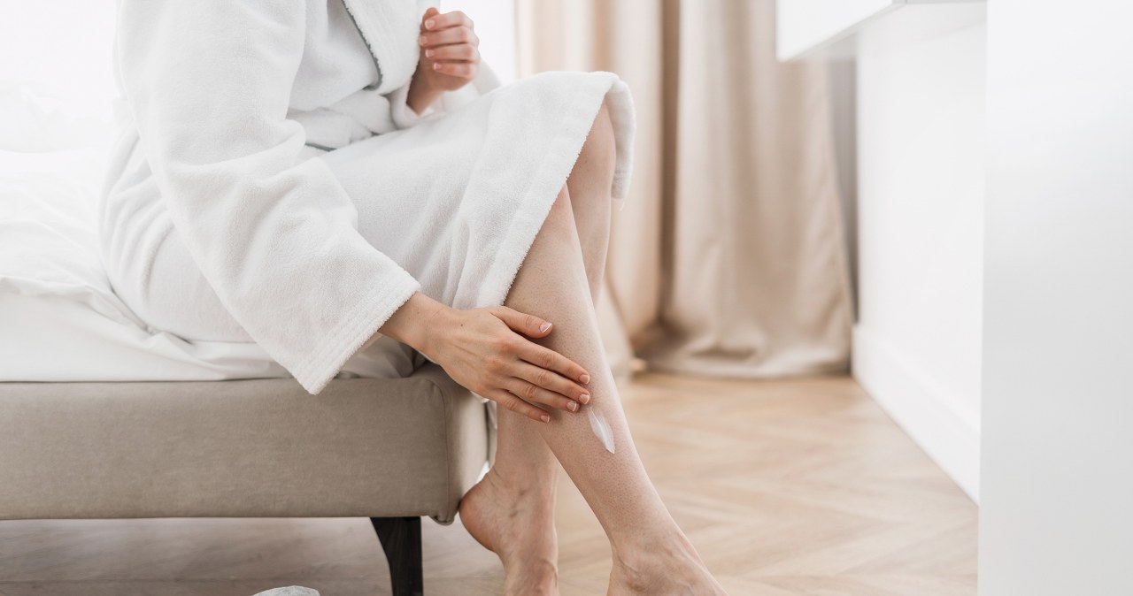 Przygotuj domowy balsam chłodzący z eukaliptusem i odciąż nogi /123RF/PICSEL