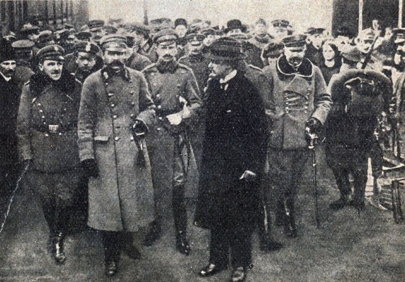 Przyjazd Komendanta Józefa Piłsudskiego z Magdenburga, 10.11.1918 /Piotr Mecik /Agencja FORUM
