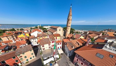 Przyjechał z rodziną na wakacje, trafił do więzienia. Pomylili go z przestępcą