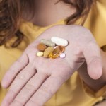 Przyjmujesz witaminy i mikroelementy? Postępuj zgodnie z "dekalogiem suplementacji"