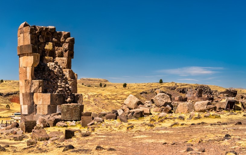 Przykładowa peruwiańska wieża grobowa chullpa /123RF/PICSEL