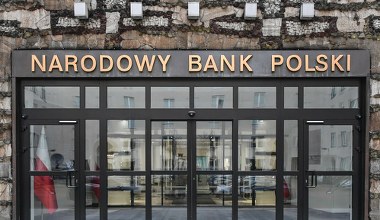 Przymusowa przeprowadzka, wizyta policji. Członek RPP o kulisach konfliktu Glapiński-Mucha