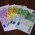 Przyniósł na posterunek 50 tys. euro, bo nie ufa bankom