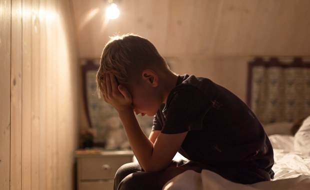 Przypalali papierosem 5-latka! Koszmar w Gdyni – rodzice staną przed sądem