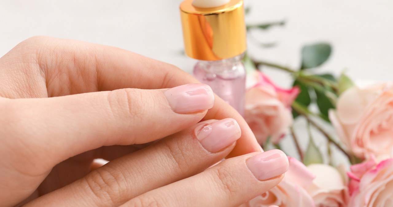 Przyspiesz wzrost paznokci w 7 dni domową kuracją olejową /123RF/PICSEL                 /123RF/PICSEL