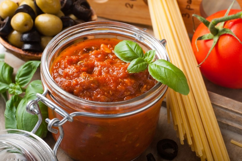 Przyswajanie likopenu z pomidorów zwiększa się w połączeniu z tłuszczem oraz w podwyższonej temperaturze /123RF/PICSEL