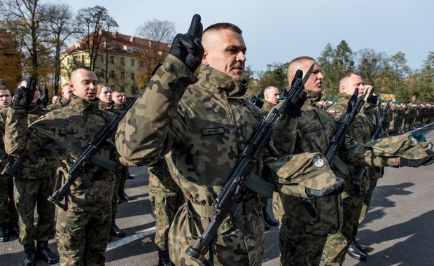 Przyszli oficerowie Wojsk Obrony Terytorialnej złożyli przysięgę