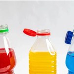Przytwierdzone nakrętki szkodzą środowisku? Konfederacja manipuluje