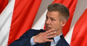 "Przywitajmy zmianę reżimu". Data zaprzysiężenia Magyara to polityczny zgrzyt?