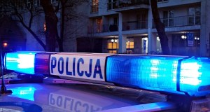 Przywitał policjantów z maczetami, próbował ugodzić nożem