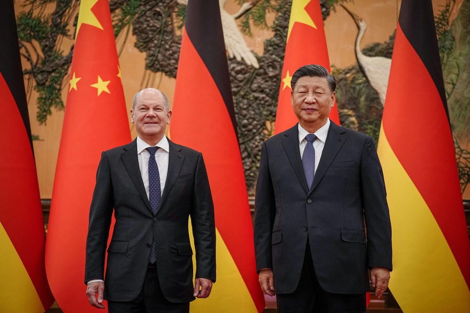 Przywódca Chin Xi Jinping i Kanclerz Niemiec Olaf Scholz /Kay Nietfeld  /PAP