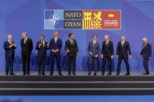 Przywódcy na szczycie NATO /BRAIS LORENZO /PAP/EPA