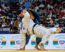 PŚ w judo. Trzecie miejsce Damiana Szwarnowieckiego w Pradze