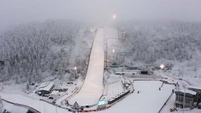 PŚ w skokach. Fatalna pogoda w Ruce, kwalifikacje przełożone