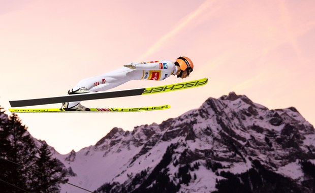 PŚ w skokach narciarskich: Kraft najlepszy w Engelbergu, Polacy znów tłem