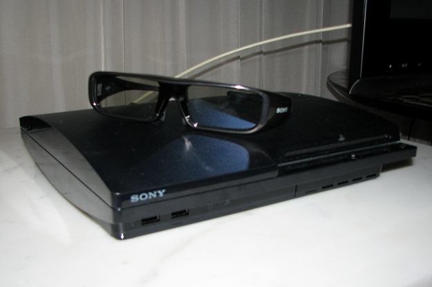 PS3 Slim, okulary z aktywną migawką i telewizor LX 900 - na tym sprzęcie sprawdziliśmy materiały 3D /INTERIA.PL