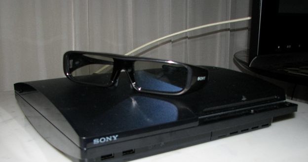 PS3 Slim, okulary z aktywną migawką i telewizor LX 900 - na tym sprzęcie sprawdziliśmy materiały 3D /INTERIA.PL