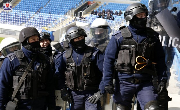 Pseudokibice Górnika Zabrze staną przed sądem. Mają ponad 90 zarzutów