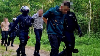 Pseudokibice przed ustawką przyłapani na gorącym uczynku. Szokująca akcja służb