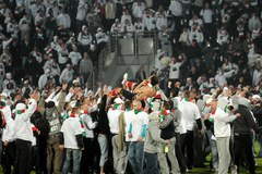 Pseudokibice zdemolowali stadion po finale Pucharu Polski 