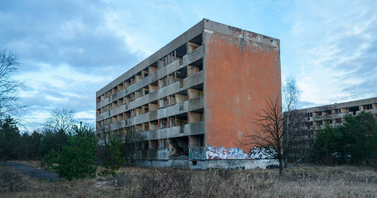 Pstrąże jest największym opuszczonym poradzieckim miastem w Polsce /Marek Durajczyk/REPORTER /East News