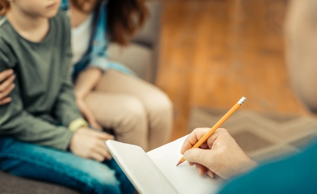 Psycholog oskarżony o molestowanie 15-letniej pacjentki