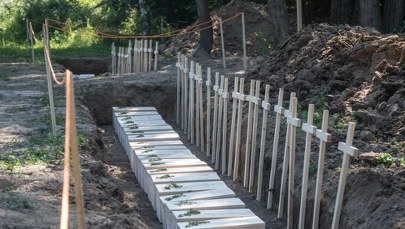 "Psychologiczny przełom po stronie ukraińskiej". Ruszą ekshumacje w Hucie Pieniackiej 