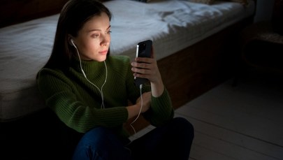 Psychoterapeuta: Coraz więcej z nas szuka pocieszenia u AI