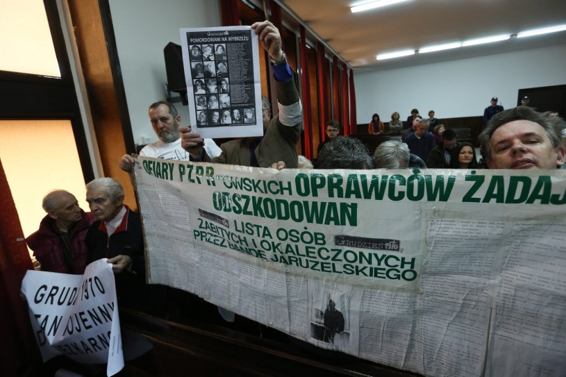 Wypisz Kilka Praw I Obowiązków Obywateli Sąd: Sprawa Grudnia '70 pokazuje, jakie są skutki walki o zachowanie
