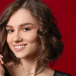 Puch na włosach? Wcale nie muszą być zniszczone. Sprawdź, bo może twoje włosy się kręcą