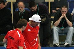Puchar Davisa: Kubot przegrał z Nieminenem i skurczami