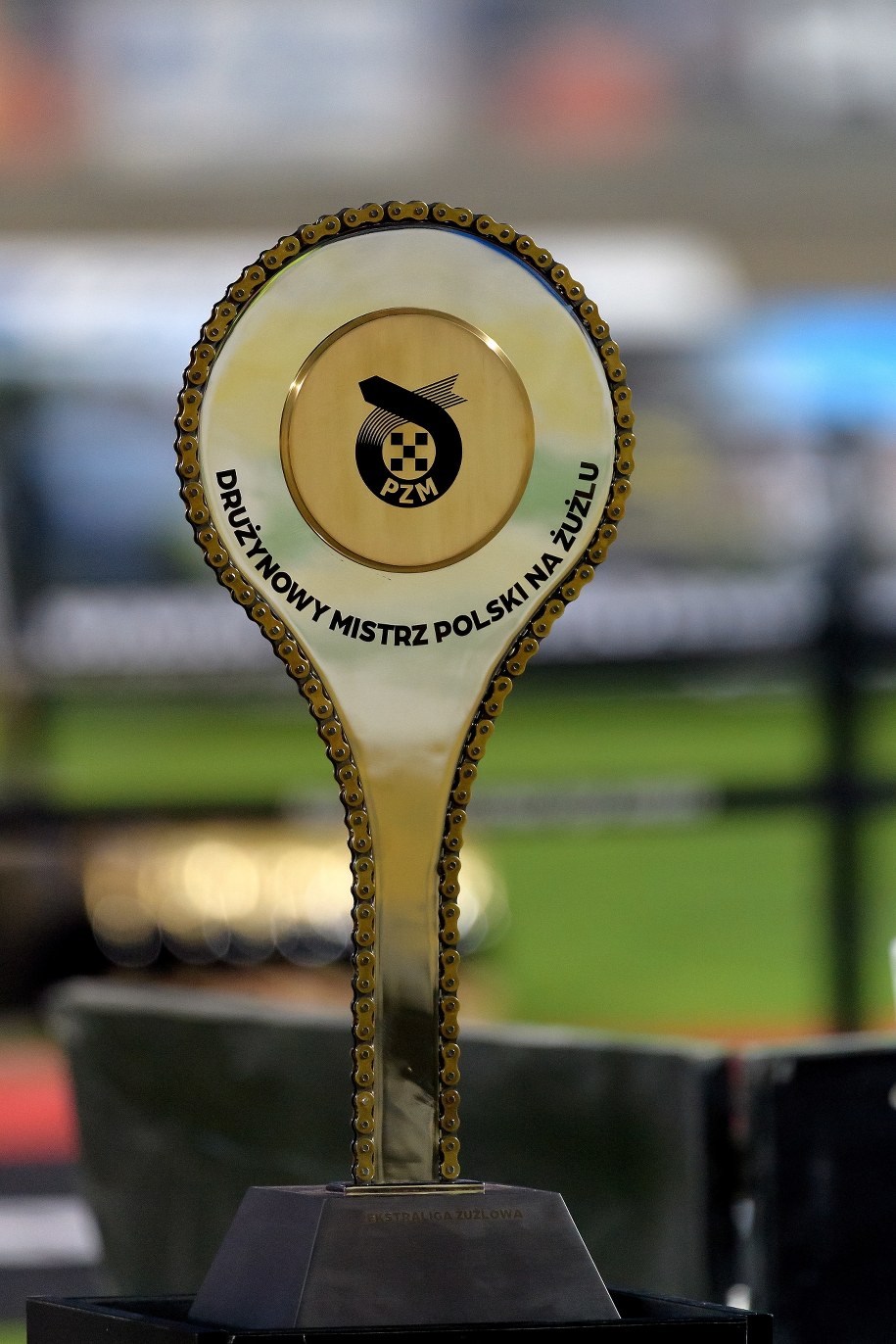 Puchar dla najlepszej drużyny żużlowej Ekstraligi /Jakub Kaczmarczyk /PAP