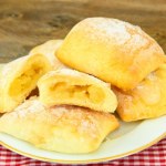Puchate bułeczki z jabłkami. Delikatne i puszyste jak mgiełka 