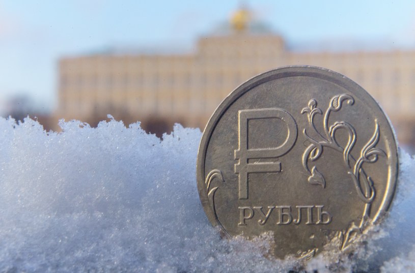 Pułap cenowy na rosyjską ropę nie wpływa na budżet Rosji - przekonuje Władimir Putin /123RF/PICSEL