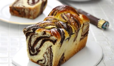 Pulchniutka drożdżówka z nadzieniem czekoladowym. Zniknie do ostatniego okruszka 