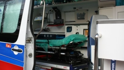 Pułtusk: Szpital odmówił przyjęcia pacjentki, zmarła w karetce