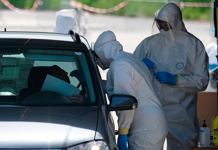 Punkt badań dla górników przy kopalni węgla kamiennego Bolesław Śmiały w Łaziskach Górnych / 	Andrzej Grygiel    /PAP