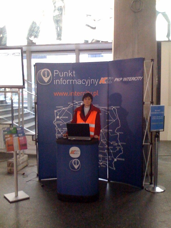 Punkt informacyjny na Dworcu Centralnym w Warszawie &nbsp; /Mariusz Piekarski /RMF FM