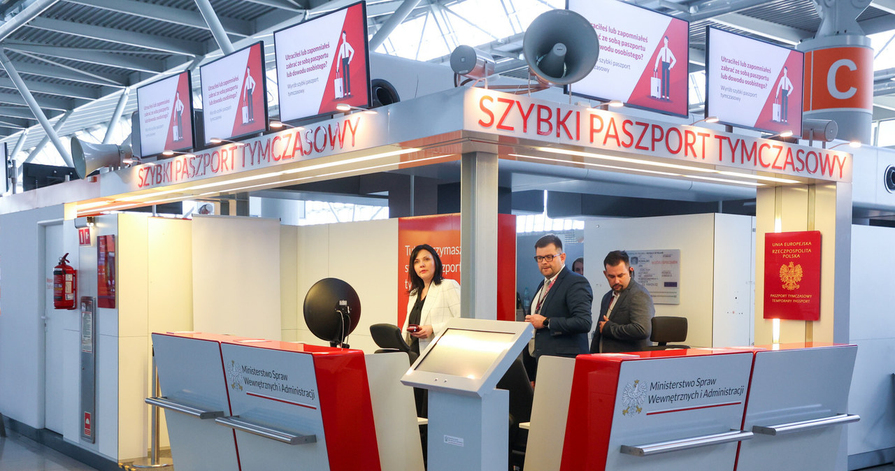 Punkt paszportowy na Lotnisku Chopina w Warszawie był pierwszym tego typu miejsce w Polsce. Teraz dołączą do niego kolejne trzy lotniska /Piotr Molecki /East News
