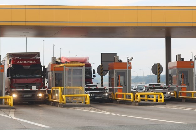 Punkt poboru opłat autostrady A1 Amber One w Rusocinie /Piotr Wittman /PAP