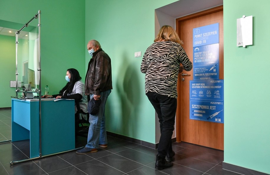 Punkt szczepień w laboratorium diagnostycznym Genomika w Lublinie /Wojtek Jargiło /PAP