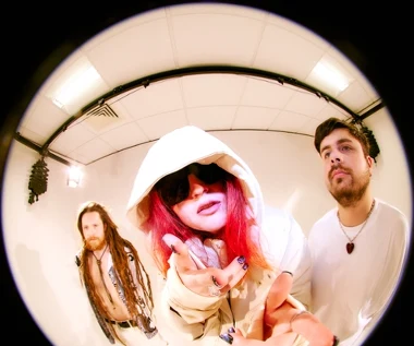 Pupil Slicer: Sprawdź tytułowy utwór z nowej płyty "Blossom"