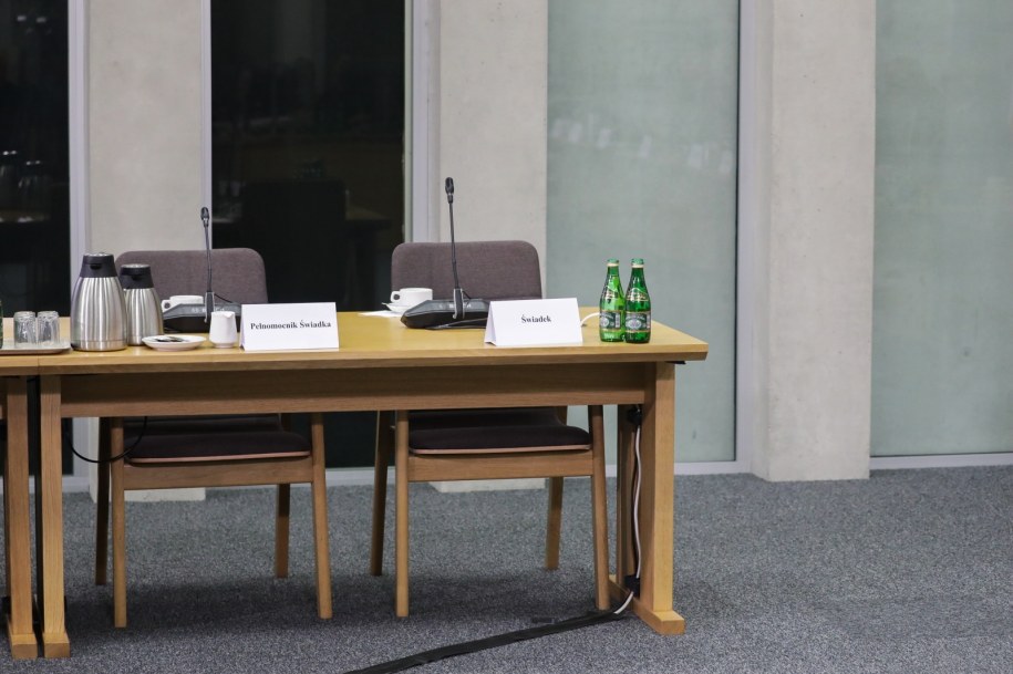 Puste miejsce dla świadka Krystiana Dobrzyńskiego /Tomasz Gzell /PAP