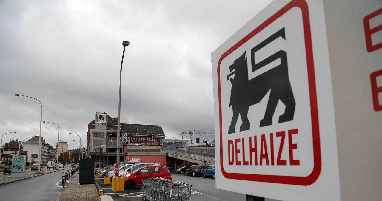 Puste półki w Belgii z powodu negocjacji między supermarketami i dostawcami towarów... /AFP