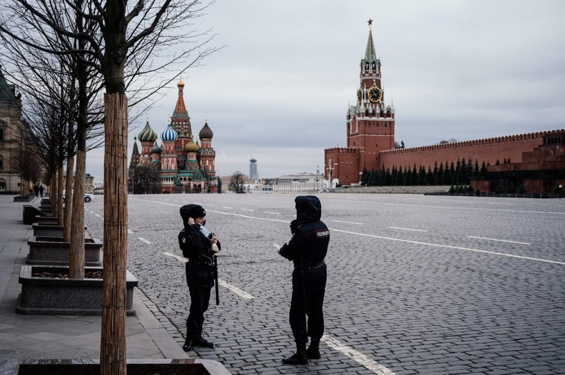 Pusto na Placu Czerwonym w Moskwie /AFP